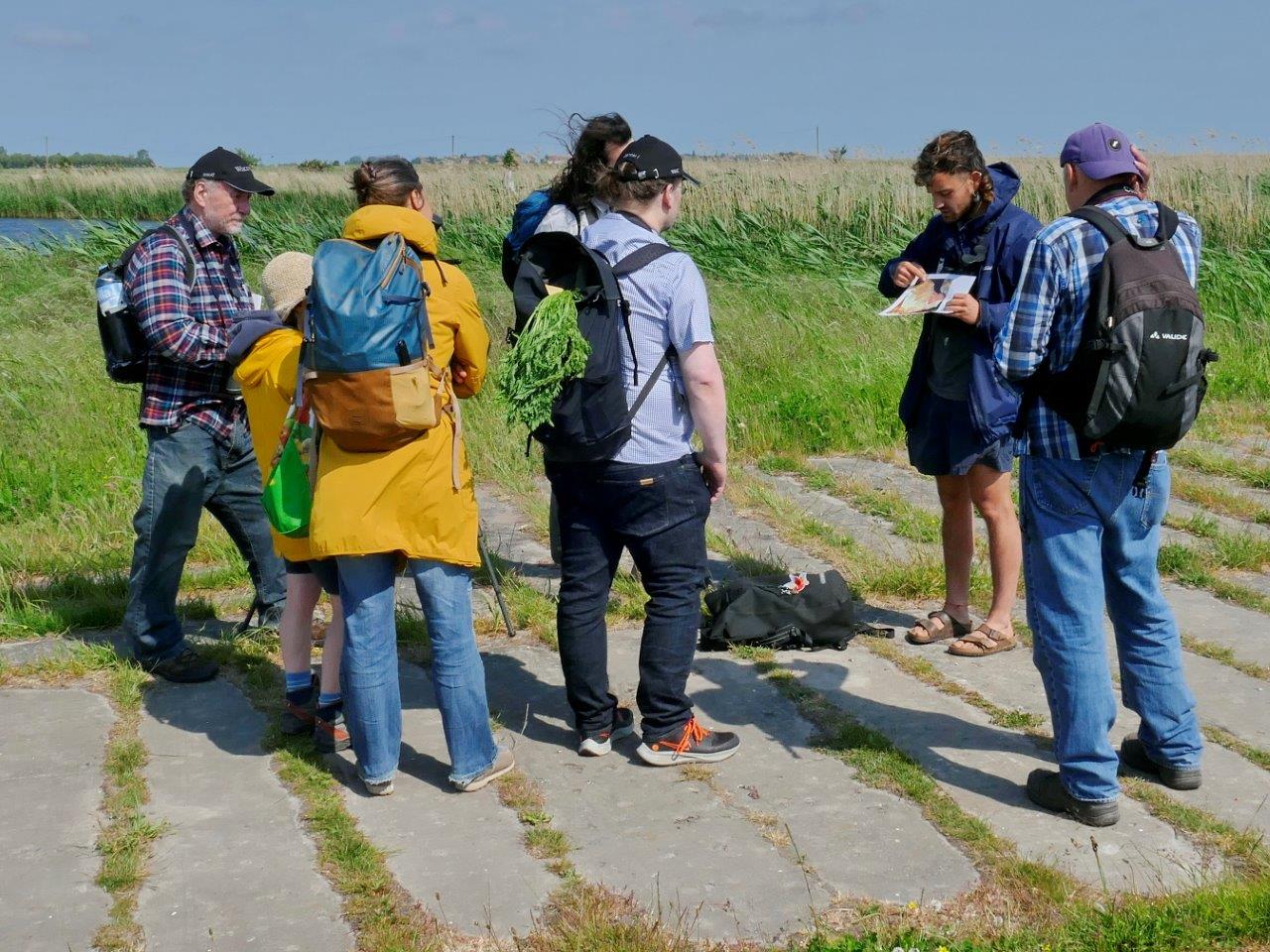 Besprechung vor der Exkursion.